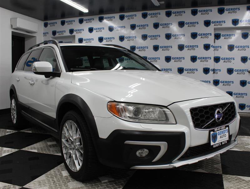 Used 2014 Volvo XC70 T6 w/ Climate Package image 5