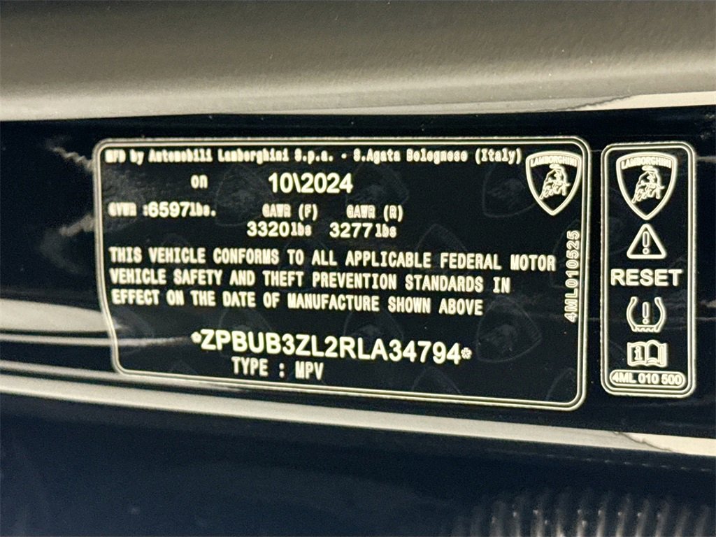 Used 2024 Lamborghini Urus S image 34