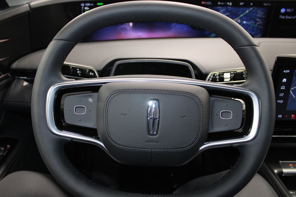 New 2026 Lincoln Nautilus Premier image 34