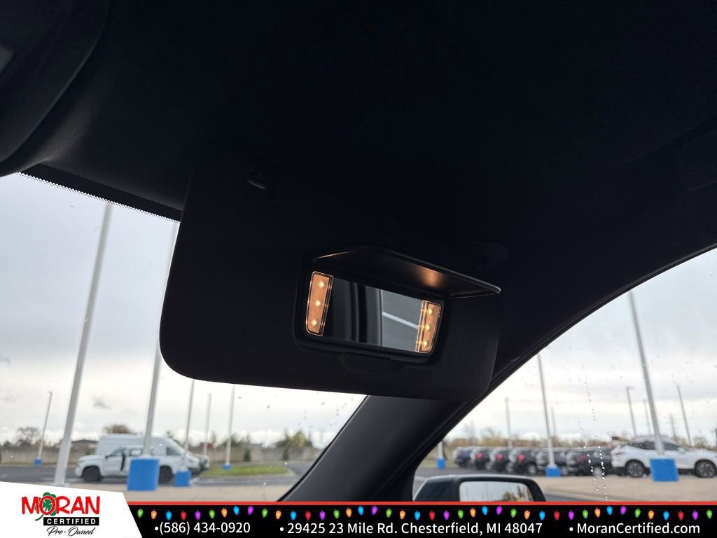 Used 2023 Chevrolet Traverse LT w/ Midnight/Sport Edition image 23