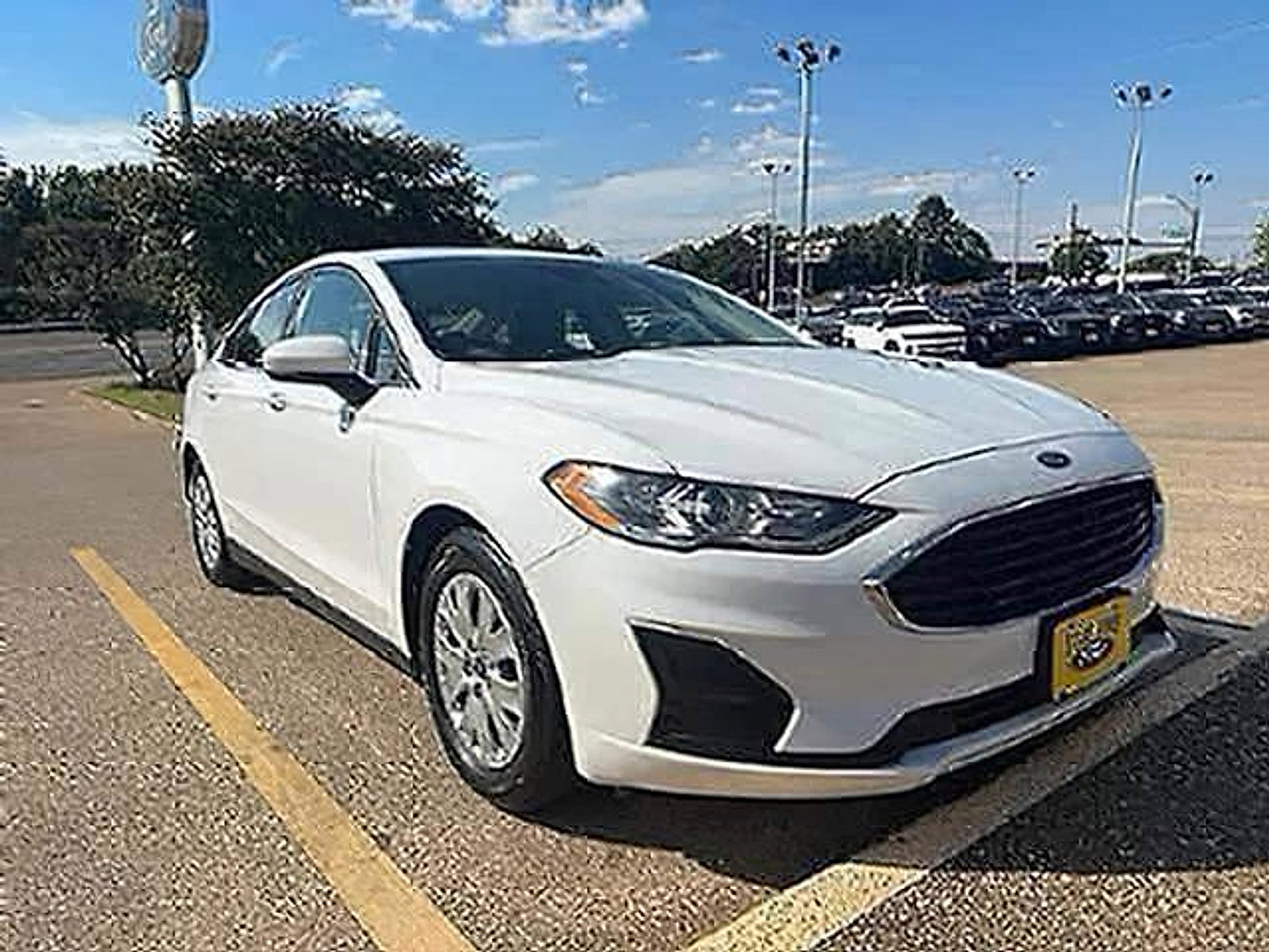 Used 2020 Ford Fusion S FWD image 1