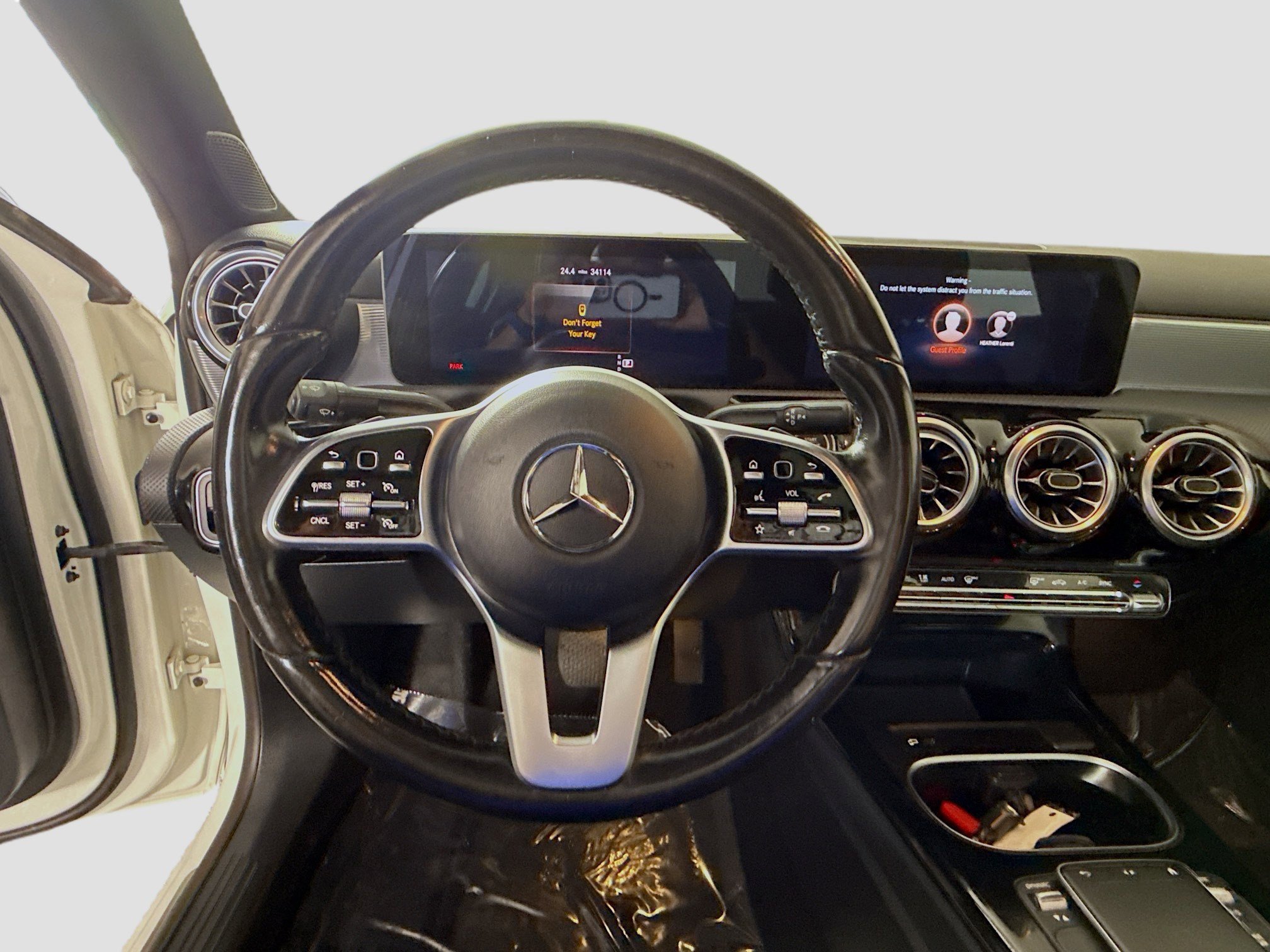 Used 2022 Mercedes-Benz A 220 4MATIC w/ Premium Package Lite image 13
