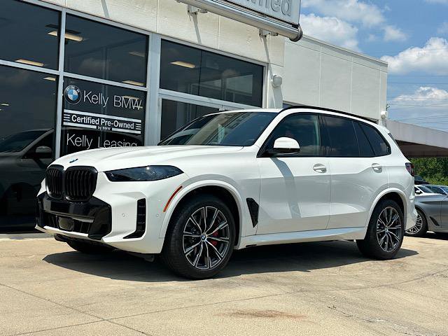 Used 2024 BMW X5 xDrive40i w/ M Sport Package AWD/4WD image 4