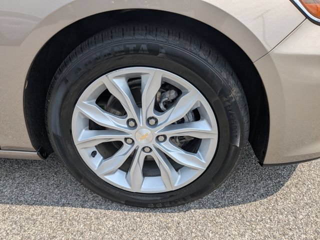 Used 2024 Chevrolet Malibu LT FWD image 17