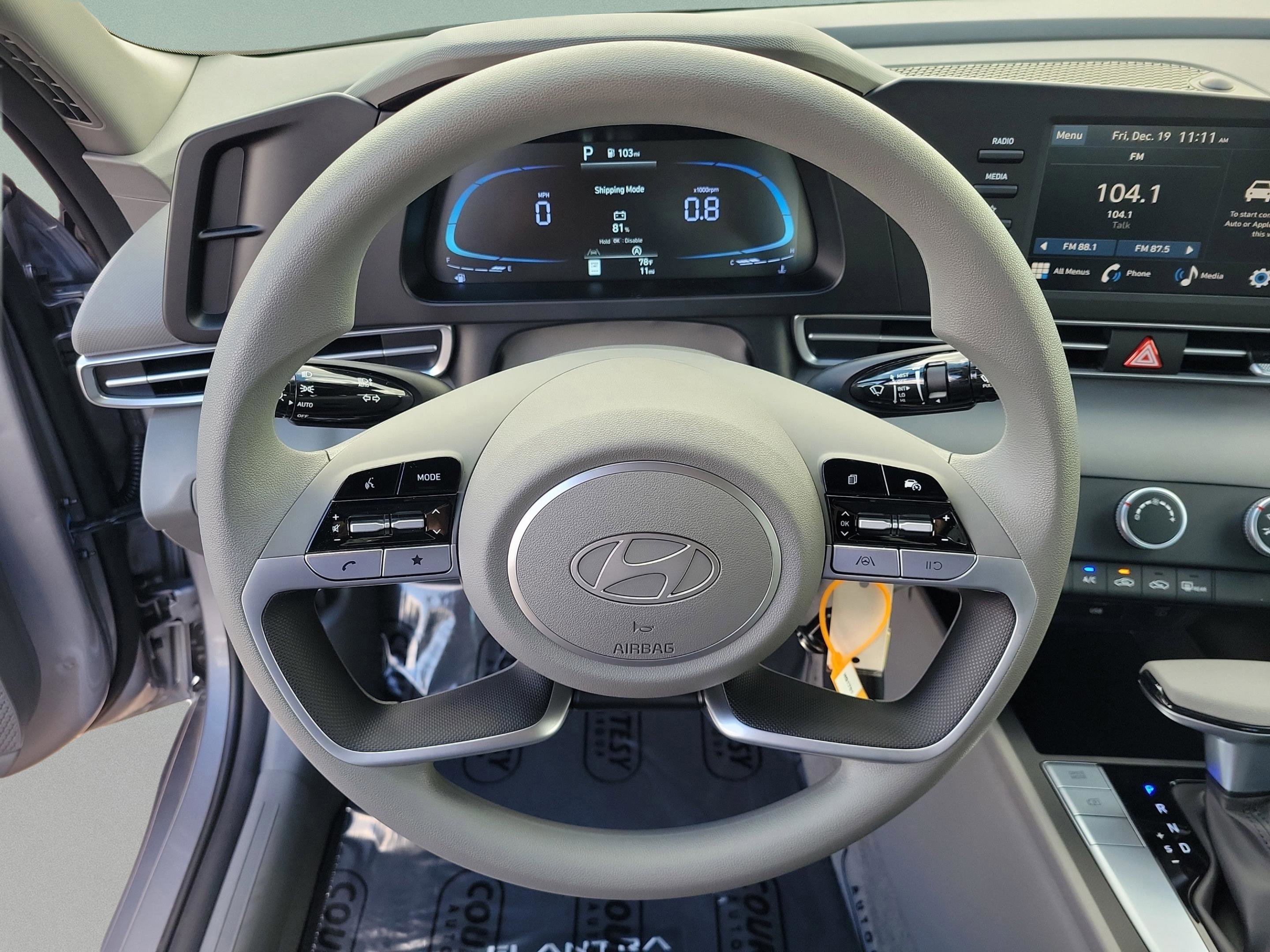 New 2026 Hyundai Elantra SE image 23
