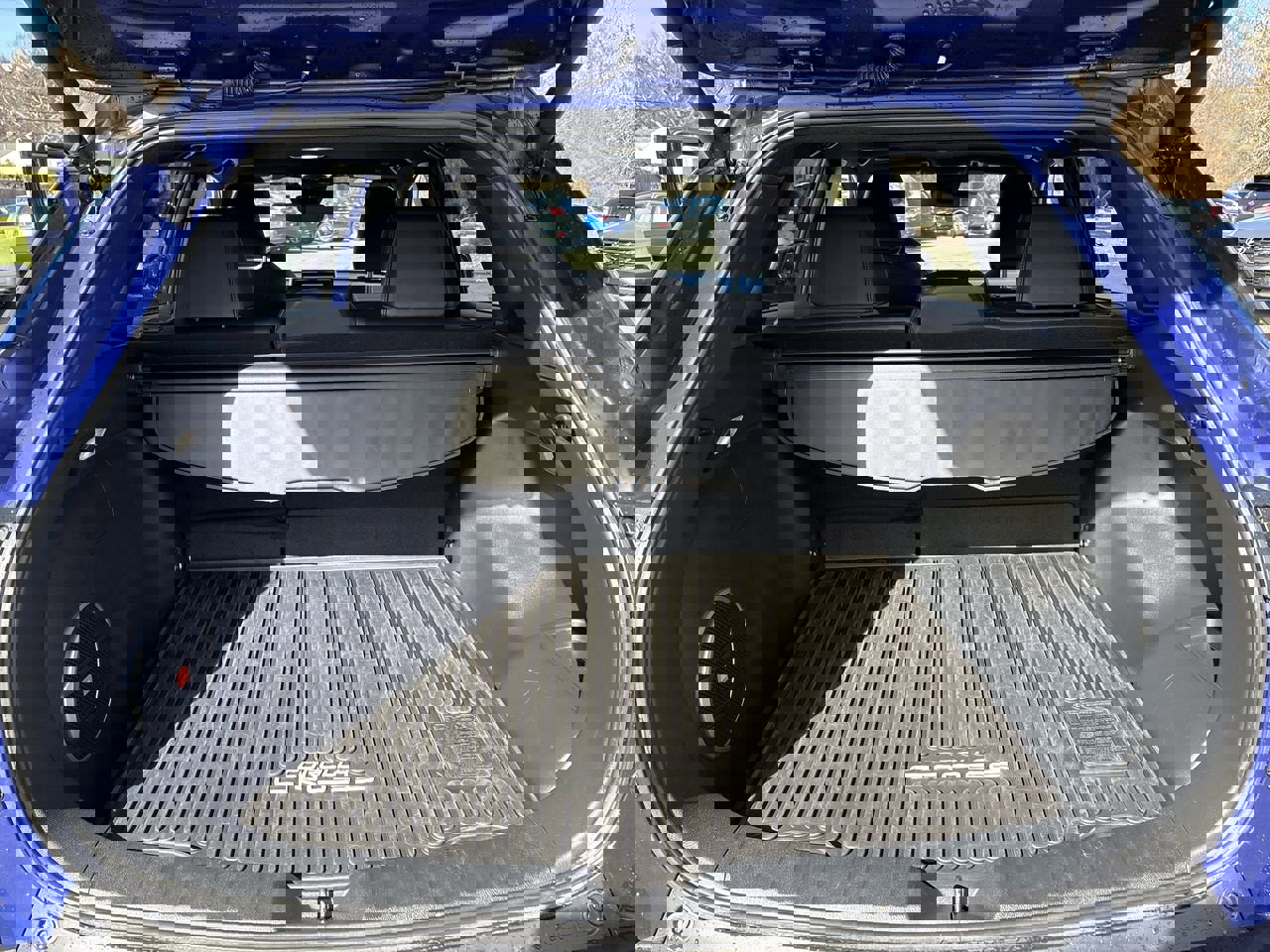 Used 2023 Toyota Corolla Cross XSE w/ Convenience Package image 23