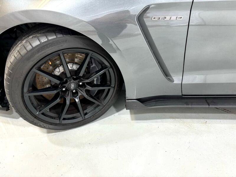 Used 2016 Ford Mustang Shelby GT350 w/ Track Package image 8