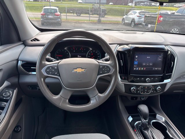 Used 2021 Chevrolet Traverse LT FWD image 16