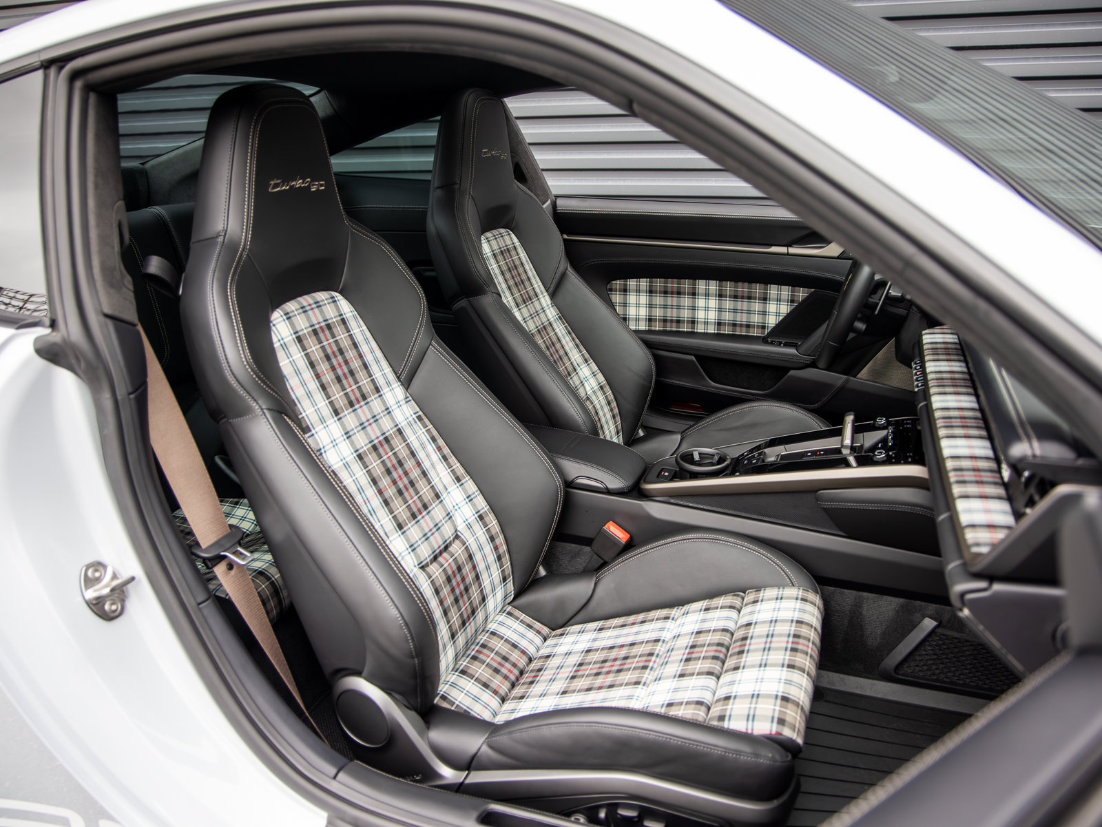 Certified 2025 Porsche 911 Turbo S AWD/4WD image 32