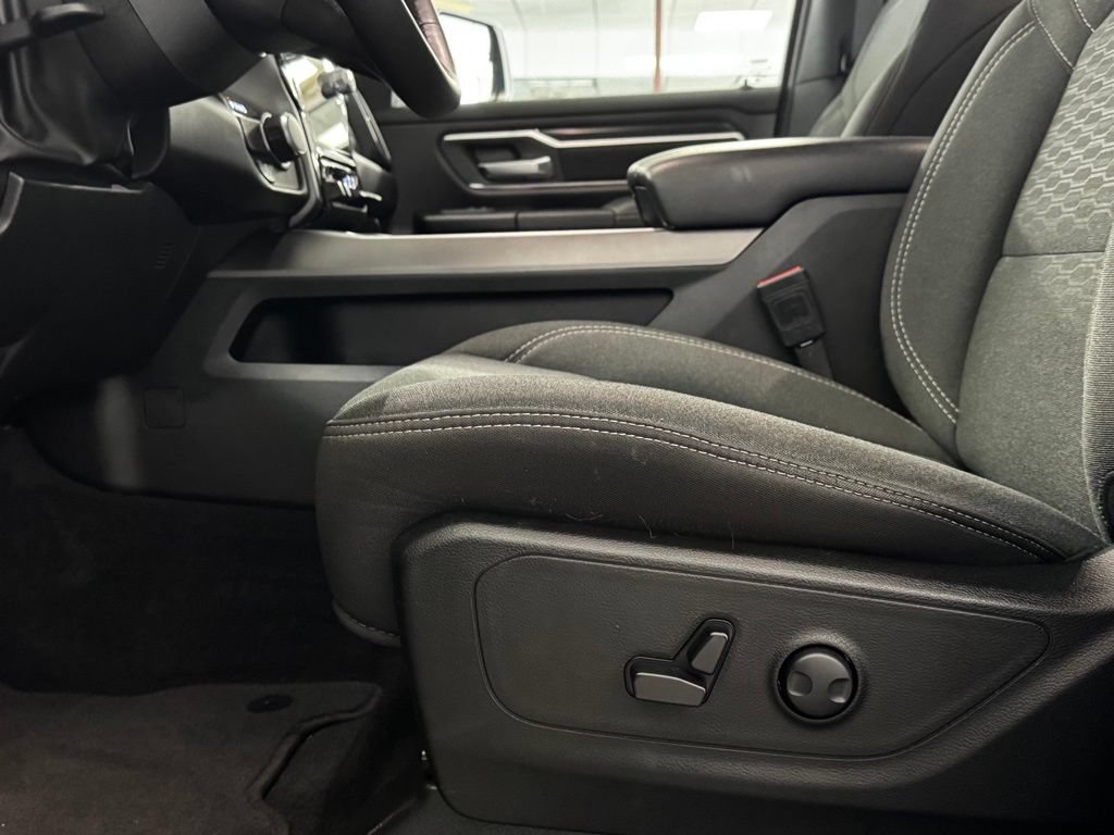 Certified 2025 RAM 1500 Big Horn RWD image 10