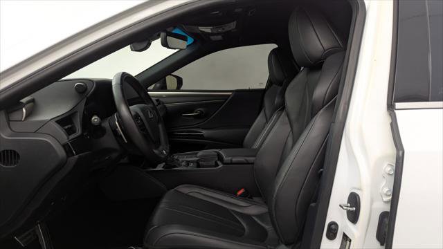 Used 2022 Lexus ES 300h F Sport FWD image 14