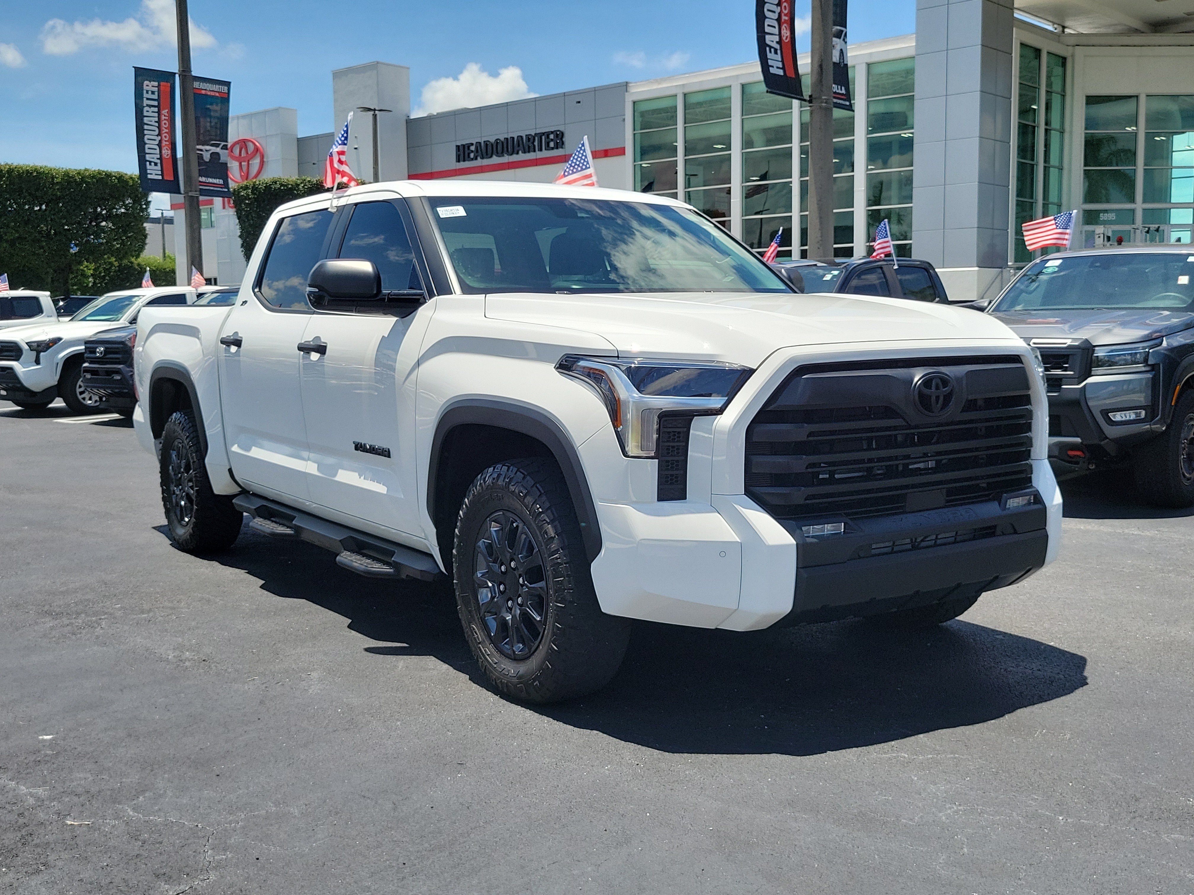Used 2024 Toyota Tundra SR5 w/ SR5 Convenience Package RWD image 2