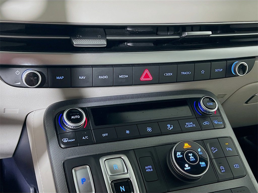 Used 2024 Hyundai Palisade Limited image 15