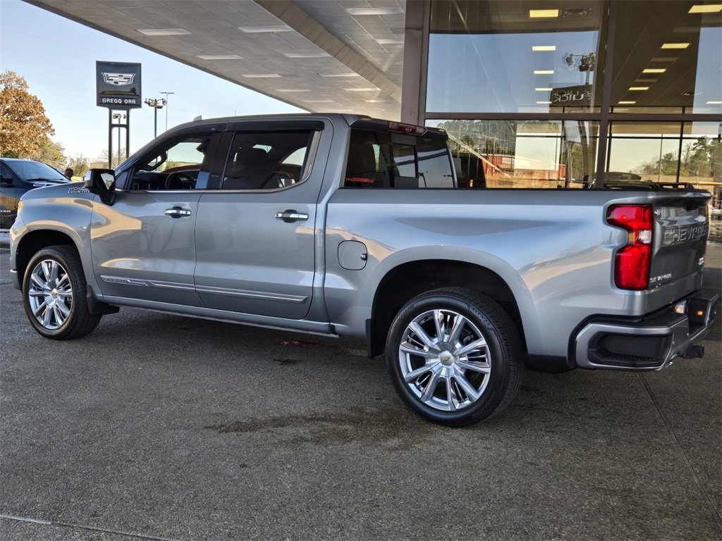 Used 2024 Chevrolet Silverado 1500 High Country w/ High Country Premium Package image 3