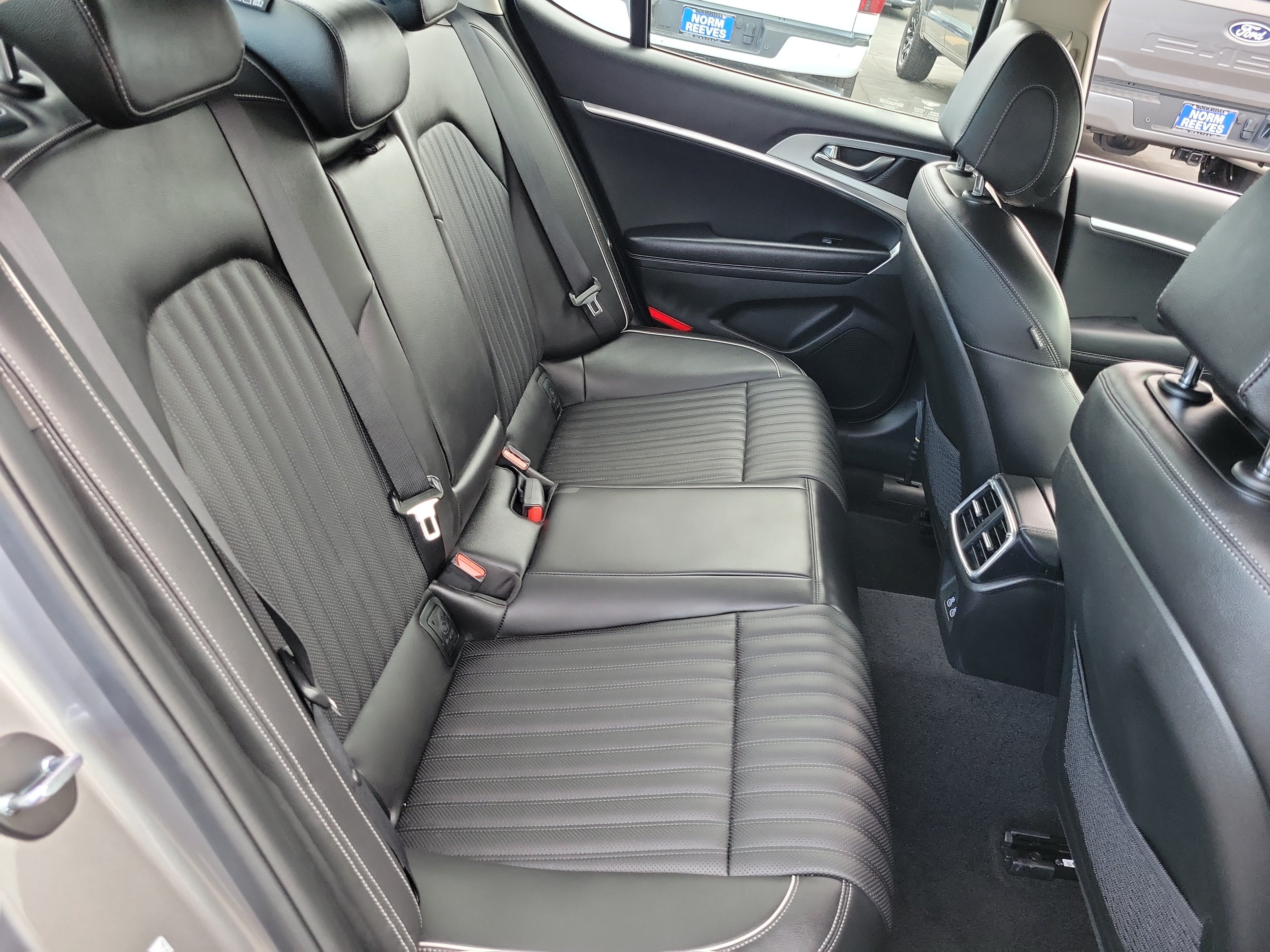 Certified 2026 Genesis G70 2.5T Prestige RWD image 25