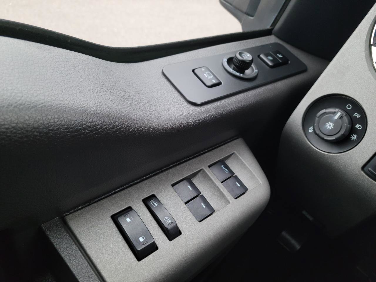 Used 2011 Ford F350 Lariat w/ Lariat Ultimate Pkg image 14