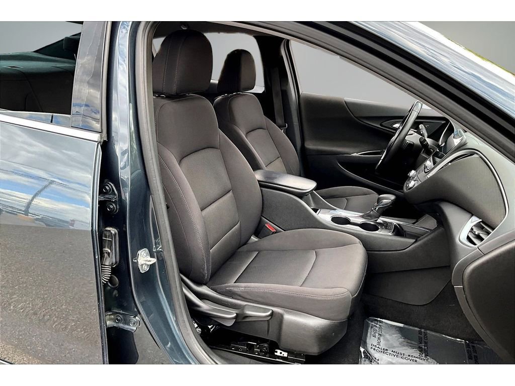 Used 2021 Chevrolet Malibu RS FWD image 28