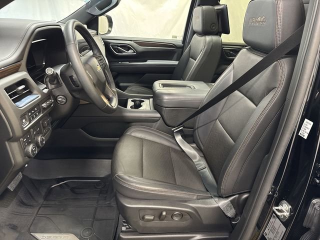 Used 2024 Chevrolet Tahoe High Country AWD/4WD image 10