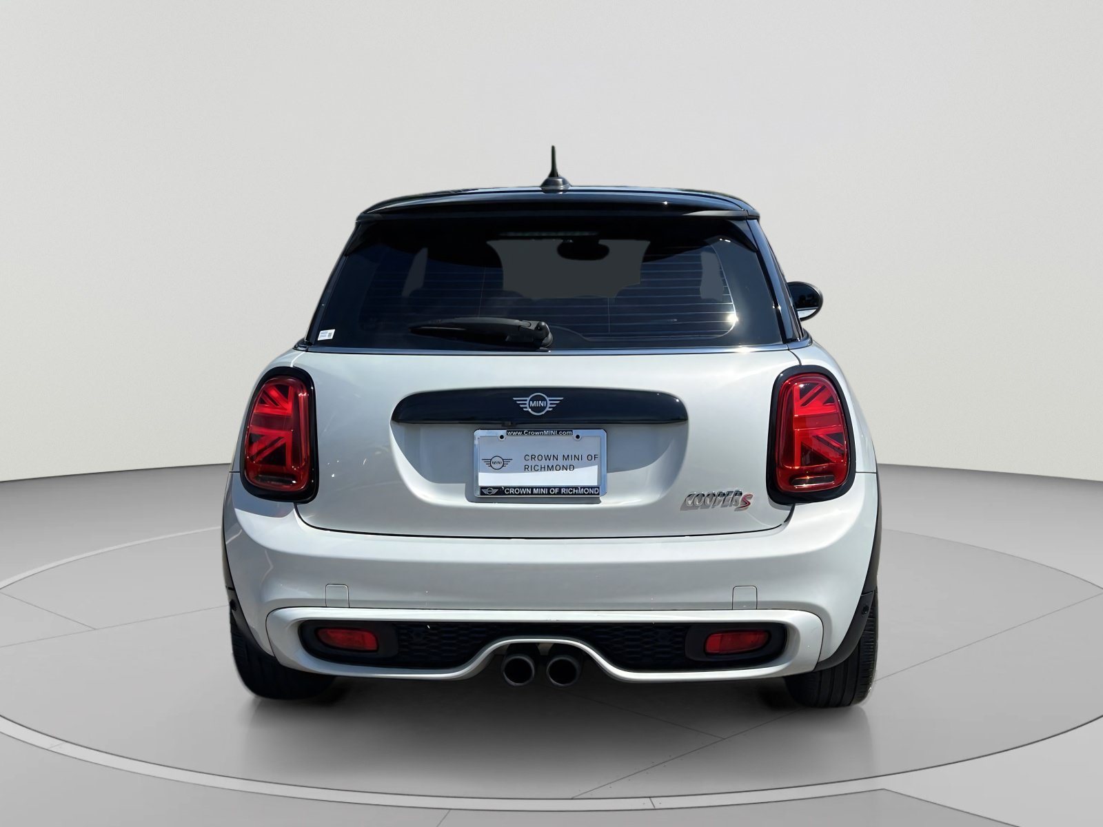 Used 2019 MINI Cooper S w/ Driver Assistance Package FWD image 4