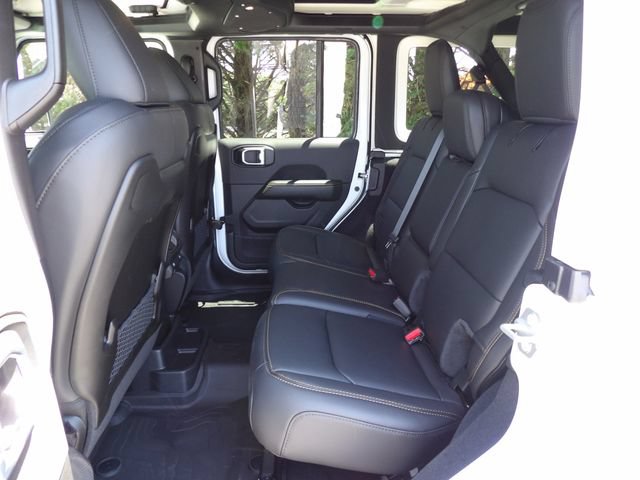 New 2026 Jeep Wrangler Unlimited Sahara AWD/4WD image 8