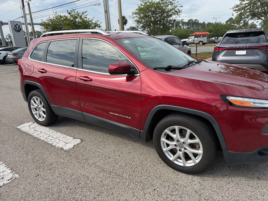 Used 2015 Jeep Cherokee Latitude FWD image 24