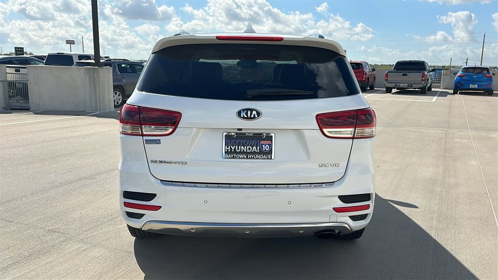 Used 2017 Kia Sorento SX image 12