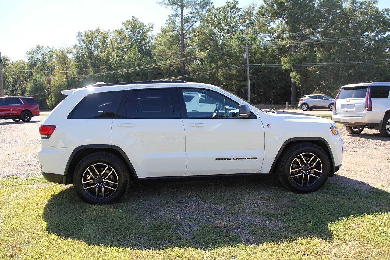 Used 2019 Jeep Grand Cherokee Trailhawk image 9