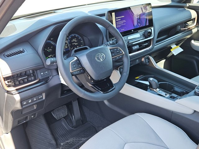 New 2026 Toyota Grand Highlander AWD Hybrid image 3