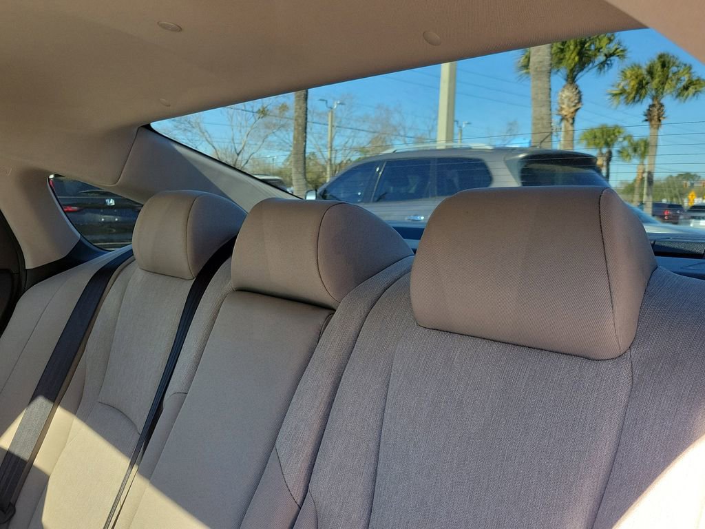 Certified 2025 Honda Accord SE image 14