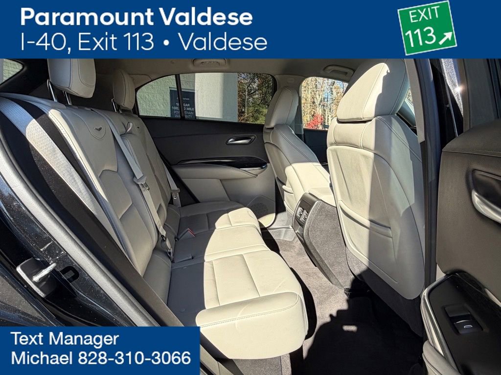 Used 2023 Cadillac XT4 Premium Luxury image 12