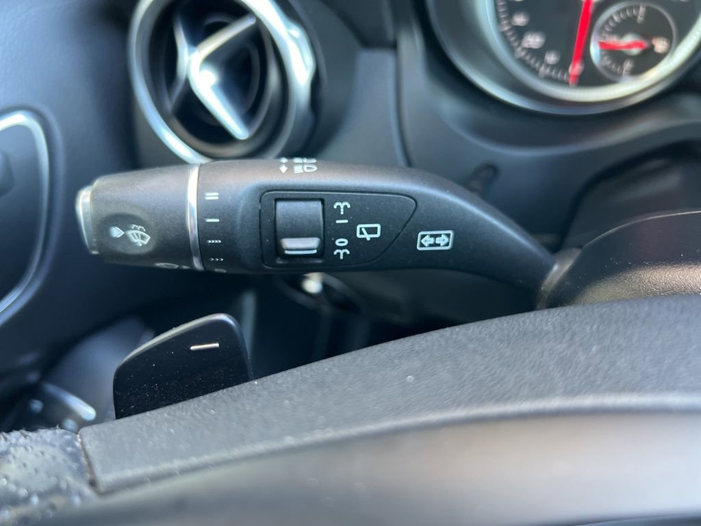 Used 2019 Mercedes-Benz GLA 250 4MATIC image 46