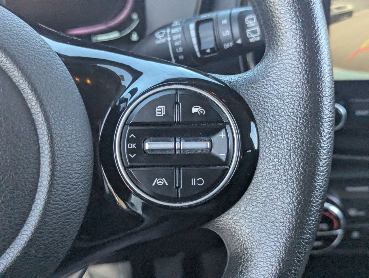 Used 2023 Kia Soul S FWD image 26