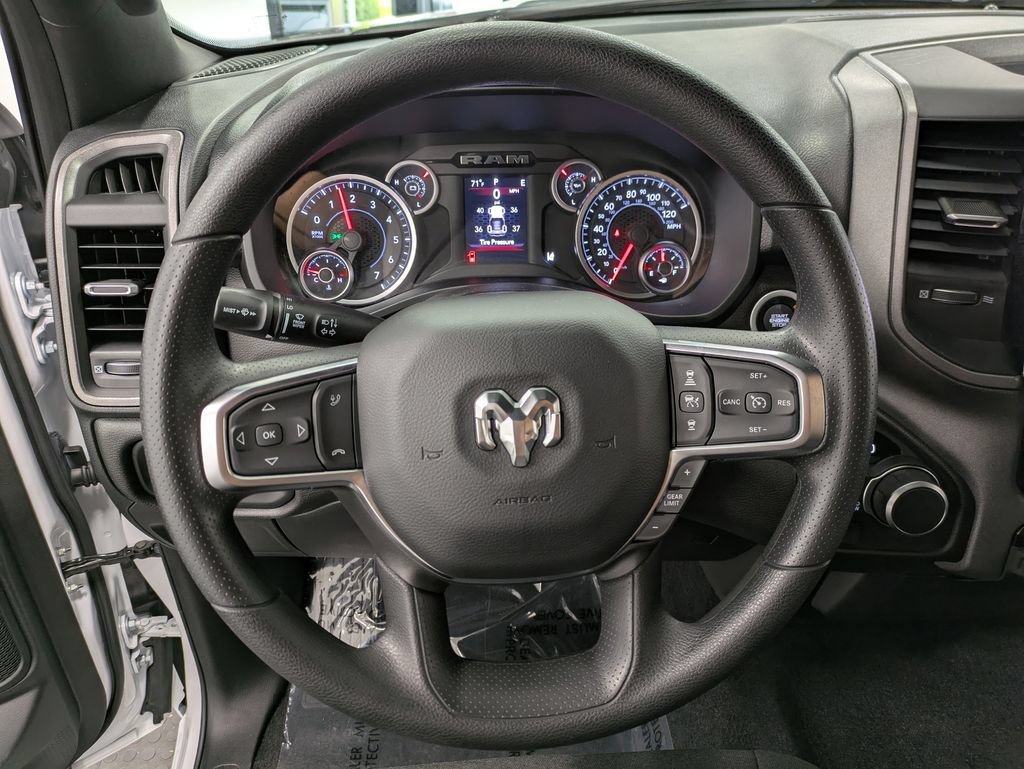 Used 2026 RAM 1500 Express AWD/4WD image 20