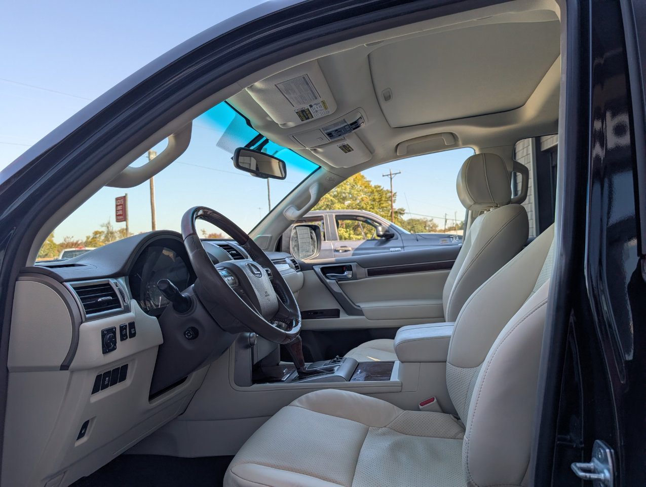 Used 2011 Lexus GX 460 image 13