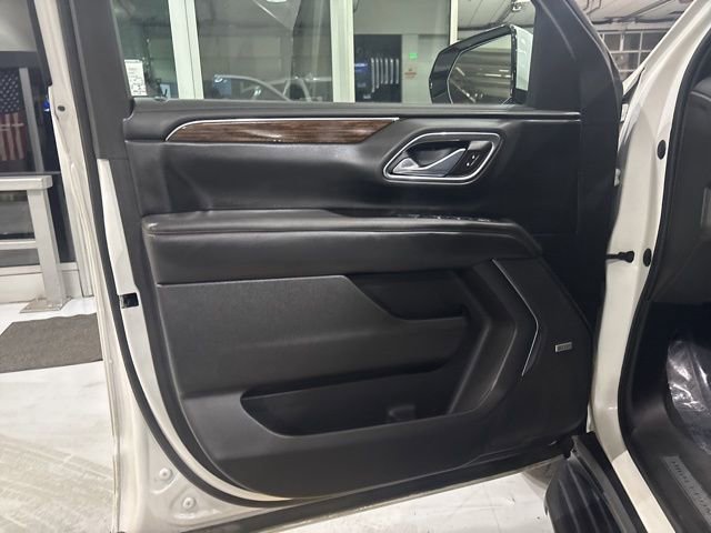 Used 2021 Chevrolet Tahoe High Country AWD/4WD image 15