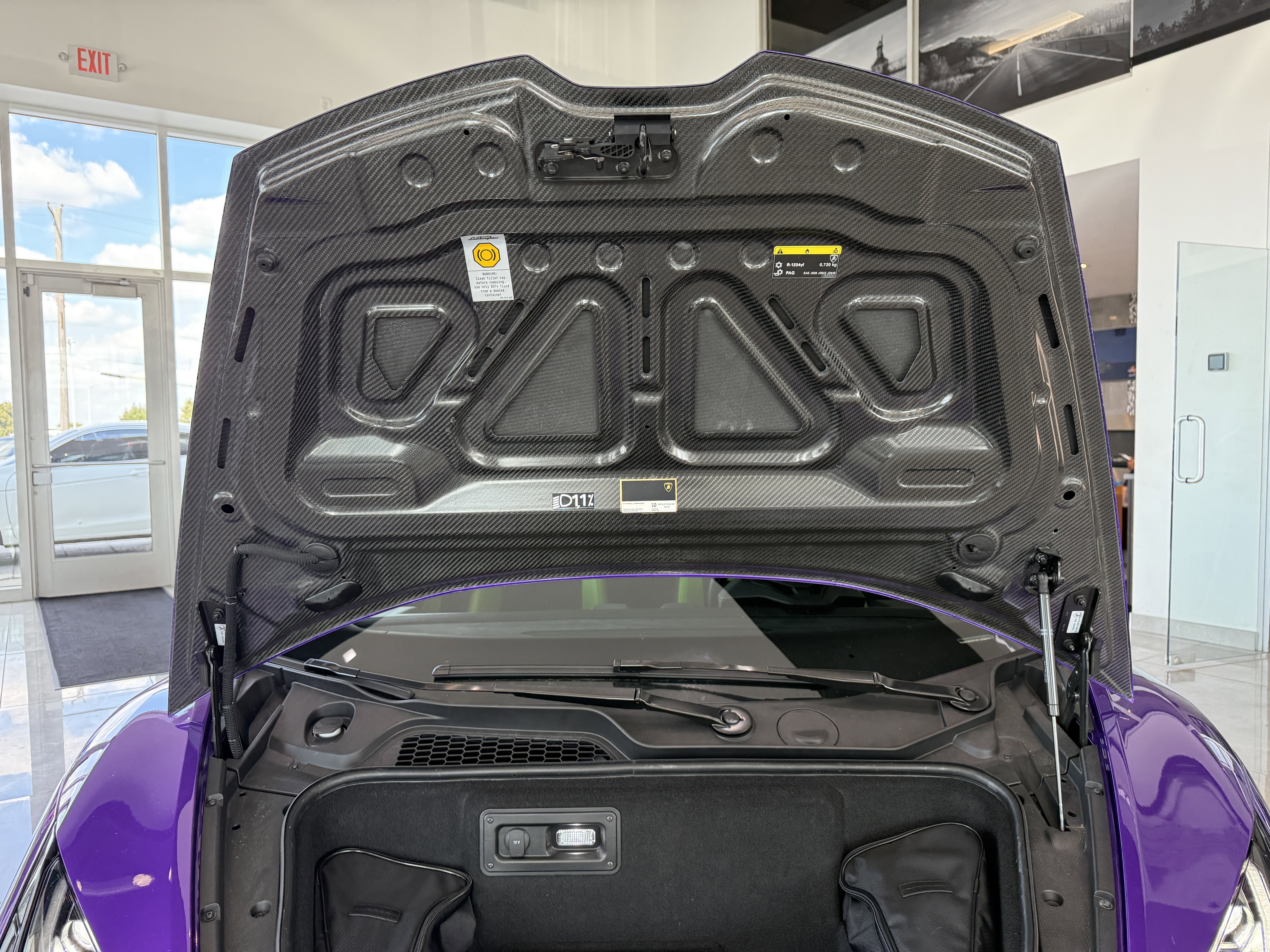 Used 2023 Lamborghini Huracan Tecnica image 42