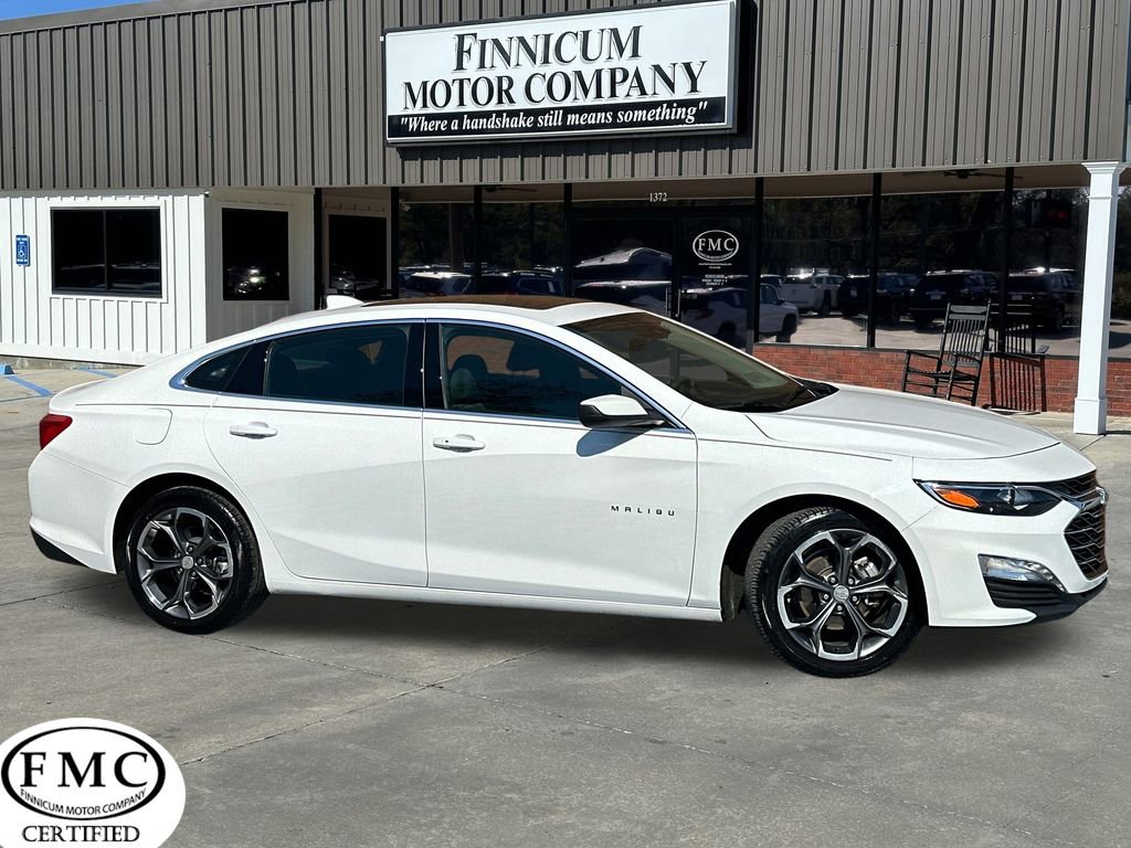 Used 2024 Chevrolet Malibu LT image 1