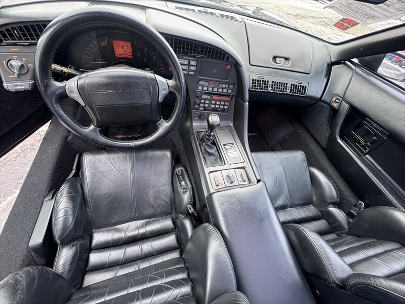 Used 1991 Chevrolet Corvette ZR-1 RWD image 9