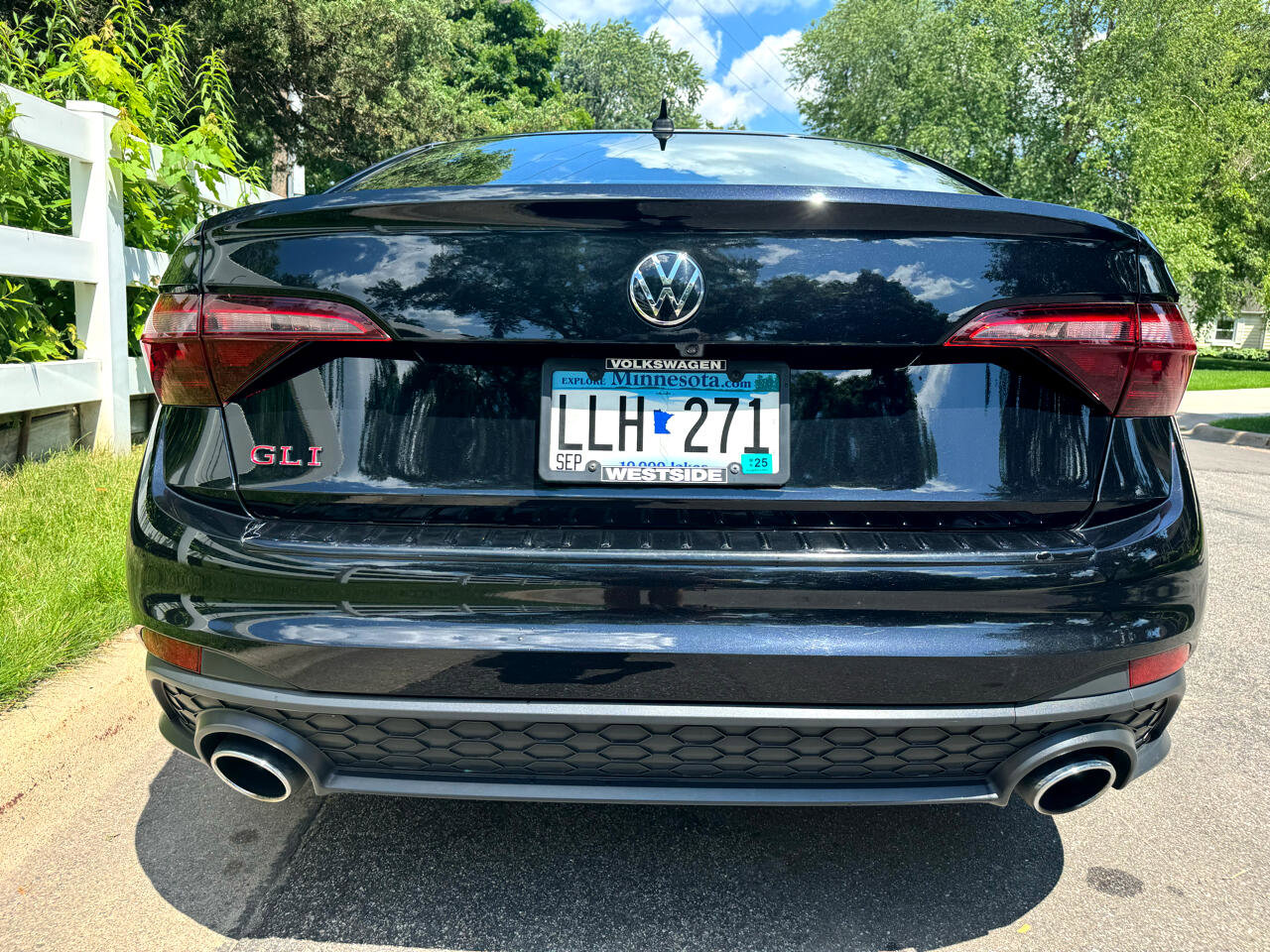 Used 2022 Volkswagen Jetta GLI Autobahn image 16