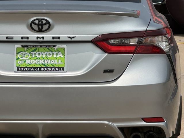 Used 2023 Toyota Camry SE FWD image 5