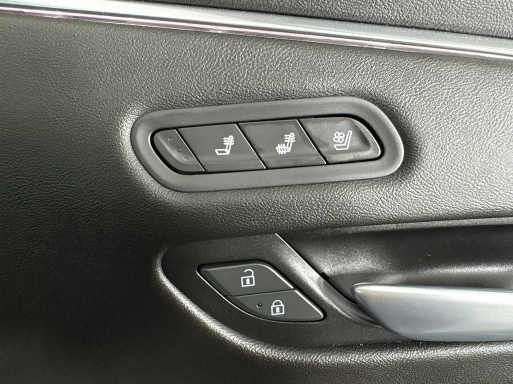 Used 2023 Cadillac Escalade Sport AWD/4WD image 39