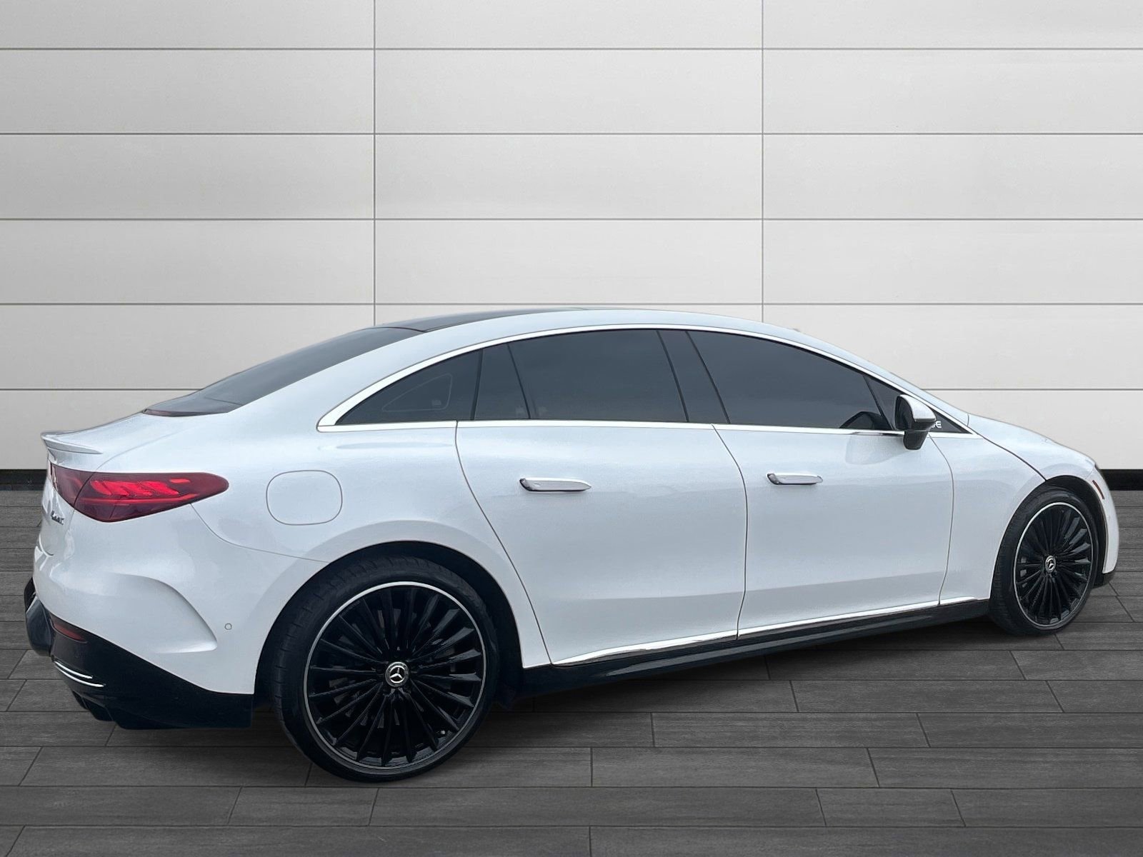Certified 2023 Mercedes-Benz EQE 500 4MATIC Sedan image 3