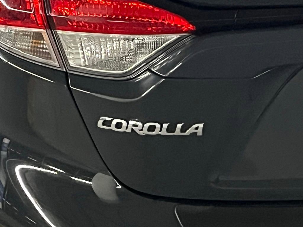 Used 2024 Toyota Corolla LE image 32