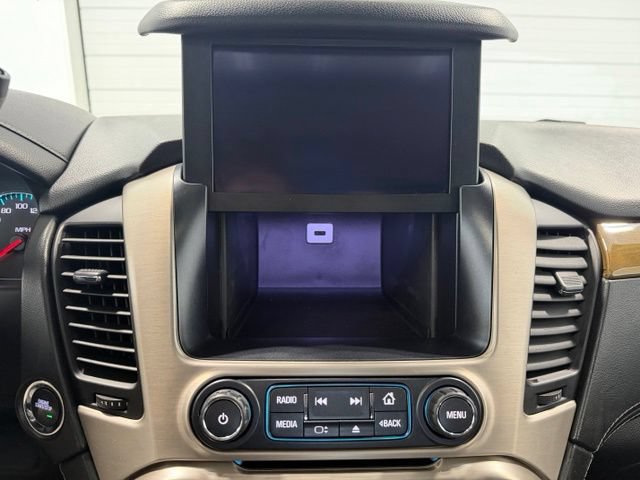 Used 2017 GMC Yukon Denali w/ Open Road Package AWD/4WD image 19