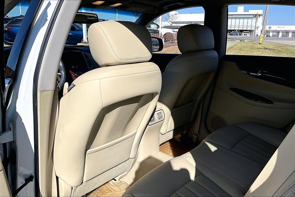 Certified 2017 INFINITI QX50 AWD w/ Premium Plus Package image 31