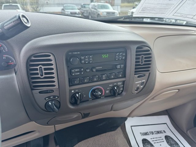 Used 1999 Ford F150 XLT image 19