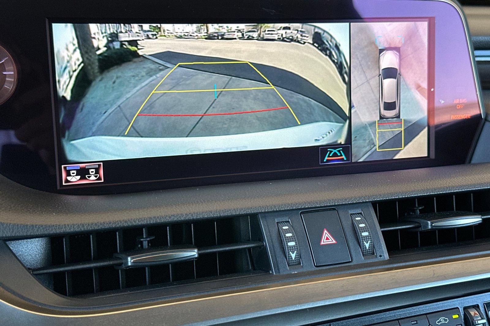 Used 2019 Lexus ES 300h w/ Accessory Package 2 FWD image 20
