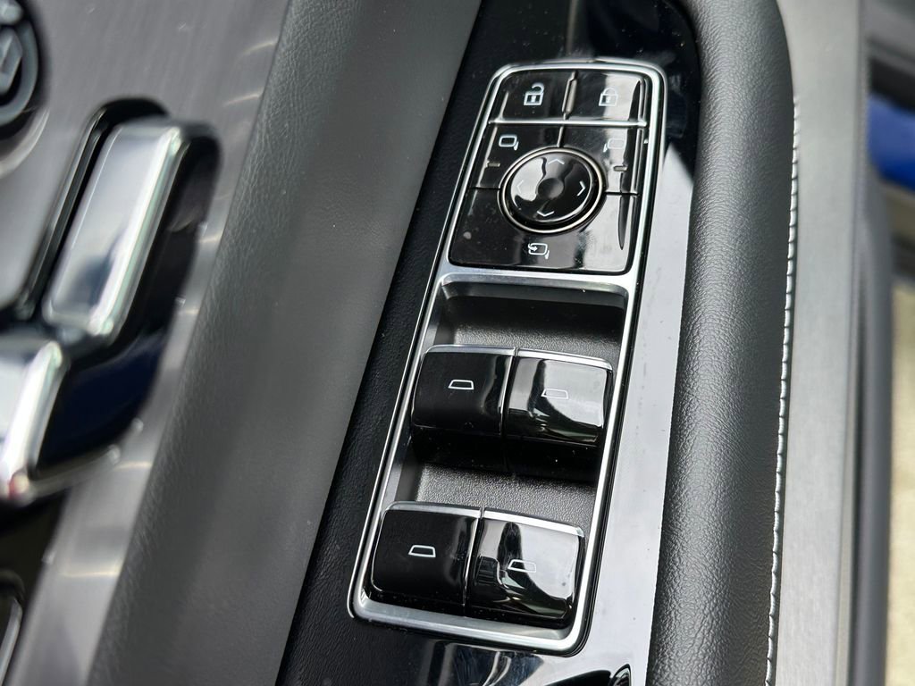 New 2026 Cadillac Vistiq Sport image 22