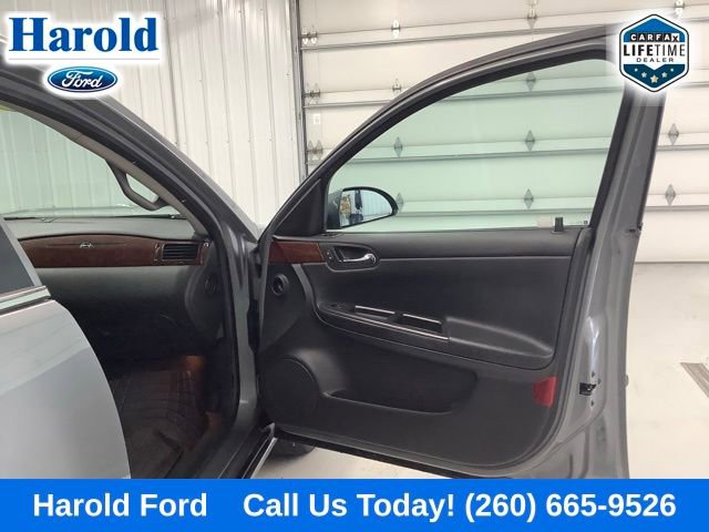 Used 2008 Chevrolet Impala LT FWD image 11