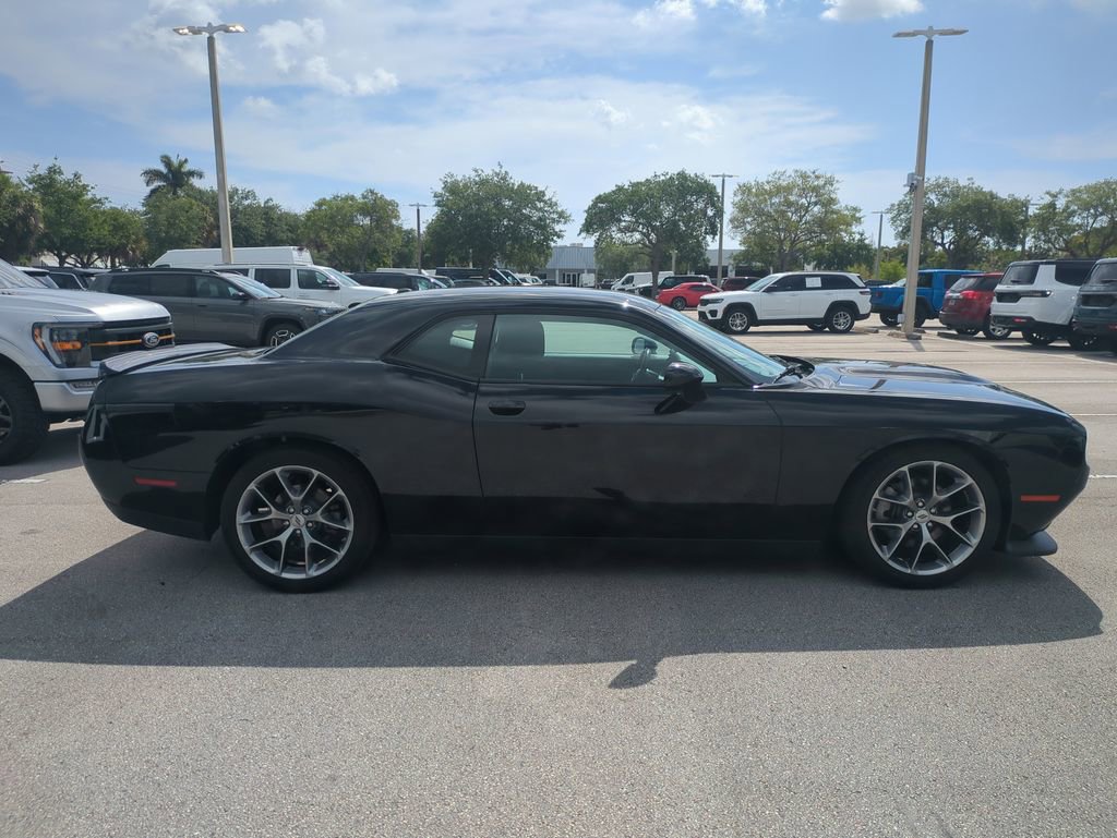 Used 2022 Dodge Challenger GT image 5